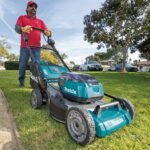 MAKITA 36V(18Vx2) LXT Brushless 21-Inch Self-Propelled Lawn Mower - Image 3